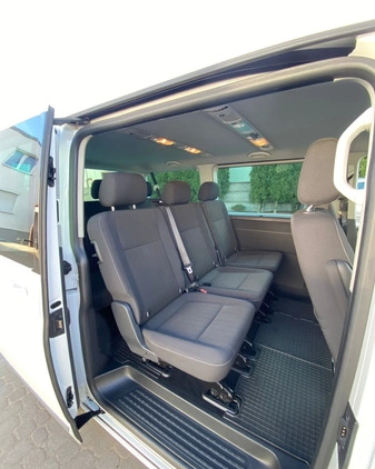Volkswagen Caravelle cena 159900 przebieg: 107336, rok produkcji 2017 z Wałcz małe 79